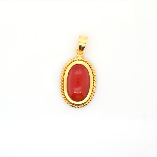 red coral pendant in 18K yellow gold