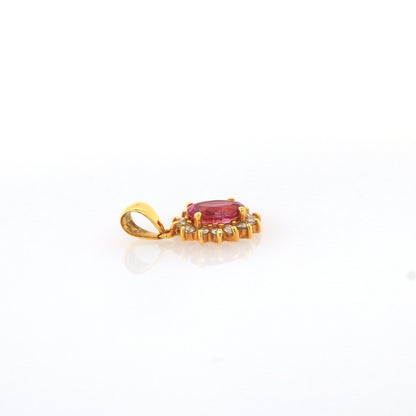 Pink sapphire pendant in 18K yellow gold