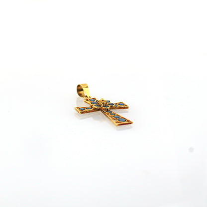 Blue sapphire pendant in 14K yellow gold