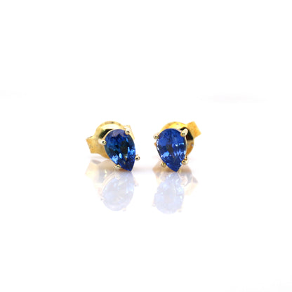 Blue sapphire earrings in 10K yellow gold