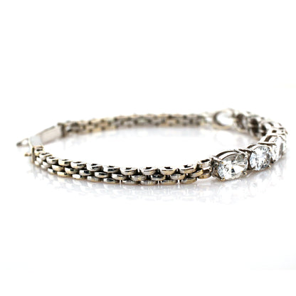 White sapphire bracelet in 18K white gold