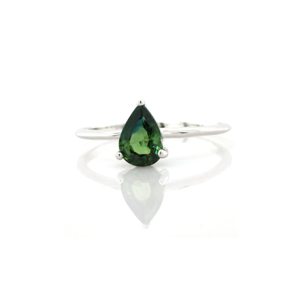 Teal sapphire and diamond ring in 18K white gold