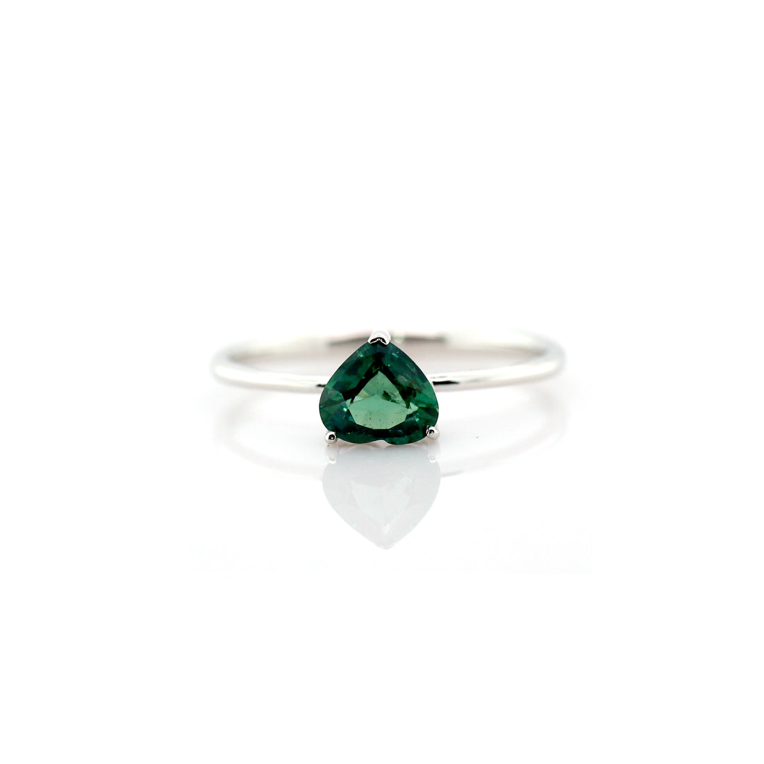 Teal sapphire and diamond ring in 18K white gold