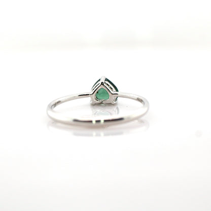 Teal sapphire and diamond ring in 18K white gold