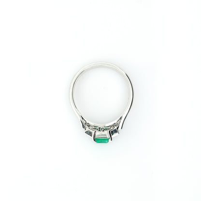diamond and emerald ring in 950 platinum