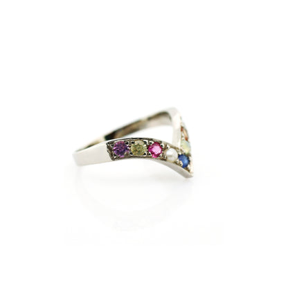 Nawarathna gemstones ring in 18K white gold