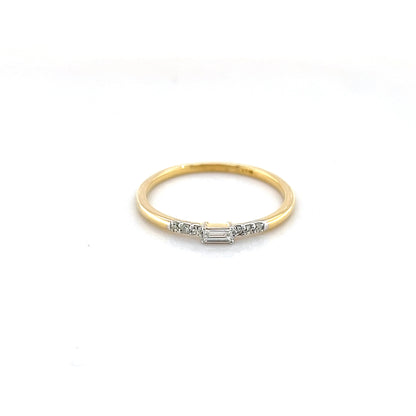 diamond ring in 18K yellow gold