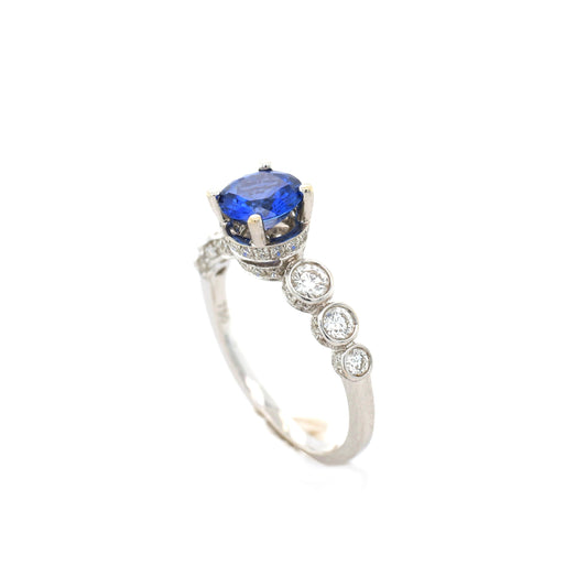 Blue Sapphire & Diamond Ring - 18K White Gold  2.55g