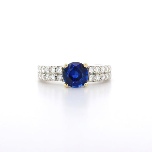 Blue Sapphire Ring - 18K White Gold  5.23g