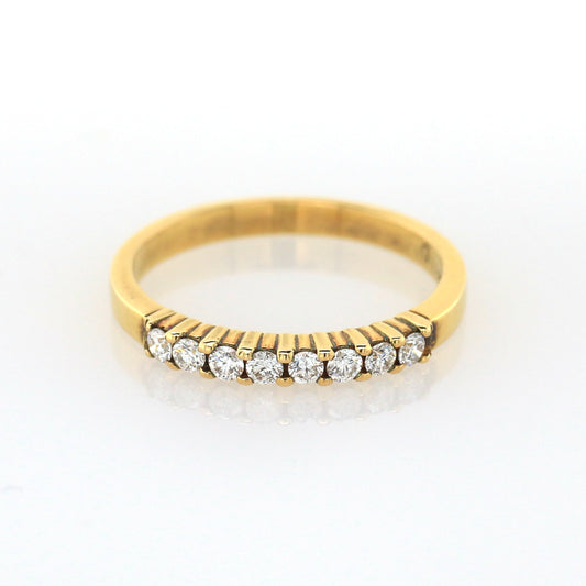 diamond ring in yellow gold