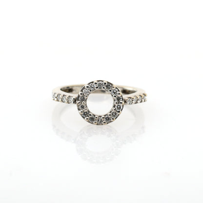 diamond ring in white gold