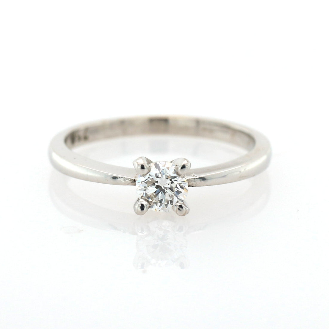diamond solitaire ring