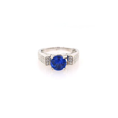 Blue sapphire and diamond ring in 18K white gold