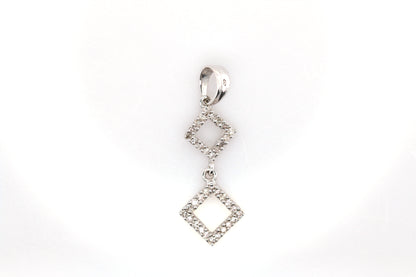 diamond pendant in 18K white gold
