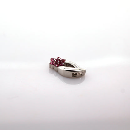 Pink sapphire pendant in 18K white gold
