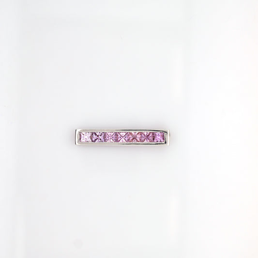 Pink sapphire pendant in 18K white gold