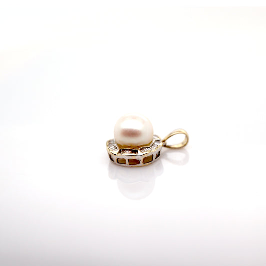 pearl pendant in 18K white gold