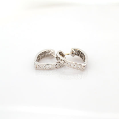 diamond earrings in 18K white gold